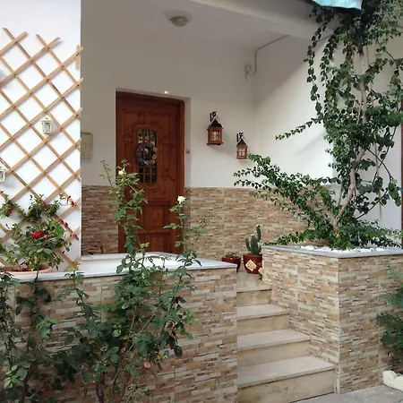 Lefteris Skiathos Town