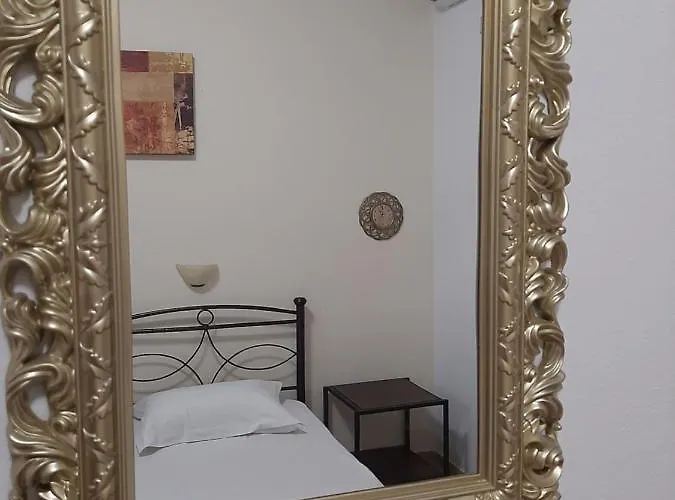 Lefteris アパート