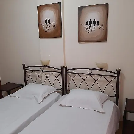 Apartament Lefteris *