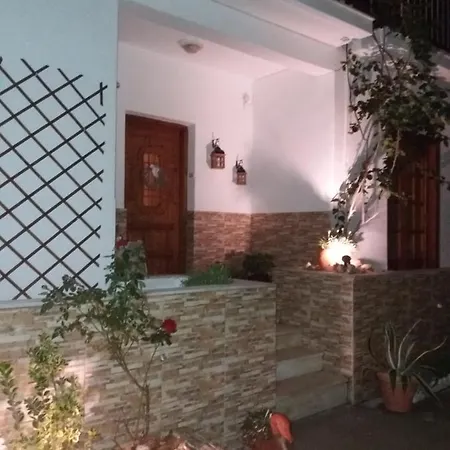 Lefteris Apartament Skiatos